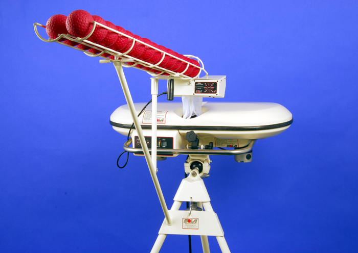 Pitching Machine with feeder