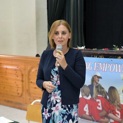 MINISTER MAKES OPENING ADDRESS OF COACHING CLINIC
