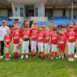 FINAL SESSION OF THE BASEBALL SEASON